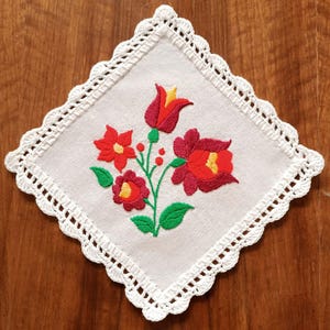 Hand-Embroidered 6.3&quot; Vintage Doily, Napkin with Traditional Hungarian (Kalocsa) Folk Embroidery
