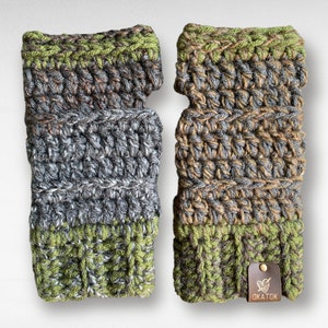 UNISEX Crochet Fingerless Gloves image 2