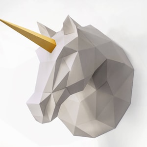 Scultura di unicorno, artigianato con la carta 3D, arte da parete fai da te, unicorno origami, arte con carta low poly, decorazioni per la casa, regalo unicorno, stampa a casa Pdf