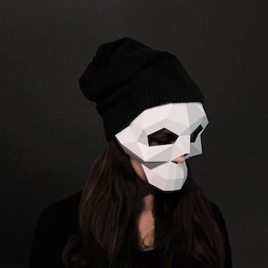 Maschera a mezzo teschio, testa di GOT stampabile fai da te, download immediato di PDF, maschera di carta fai da te per Halloween, maschera stampabile, maschere poligonali