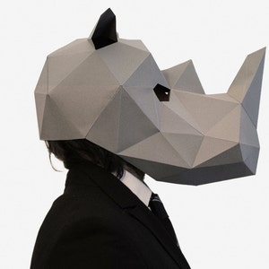 Masque de rhinocéros bricolage, modèle d'artisanat en papier, rhinocéros imprimable, masque, téléchargement instantané de pdf, masque 3D Low Poly, animal en origami, cadeau de rhinocéros image 3