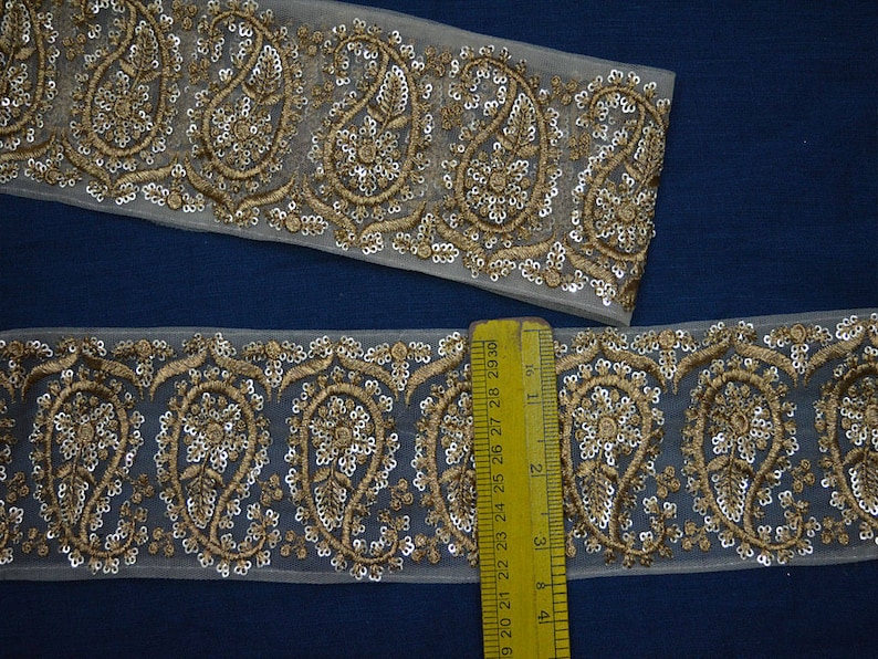 Wholesale Embroidery Sequins Sari Border Indian Laces and Trim By 9 Yard Trimming Paisley Sewing Costume Lace Fashion trim Net Fabric Border