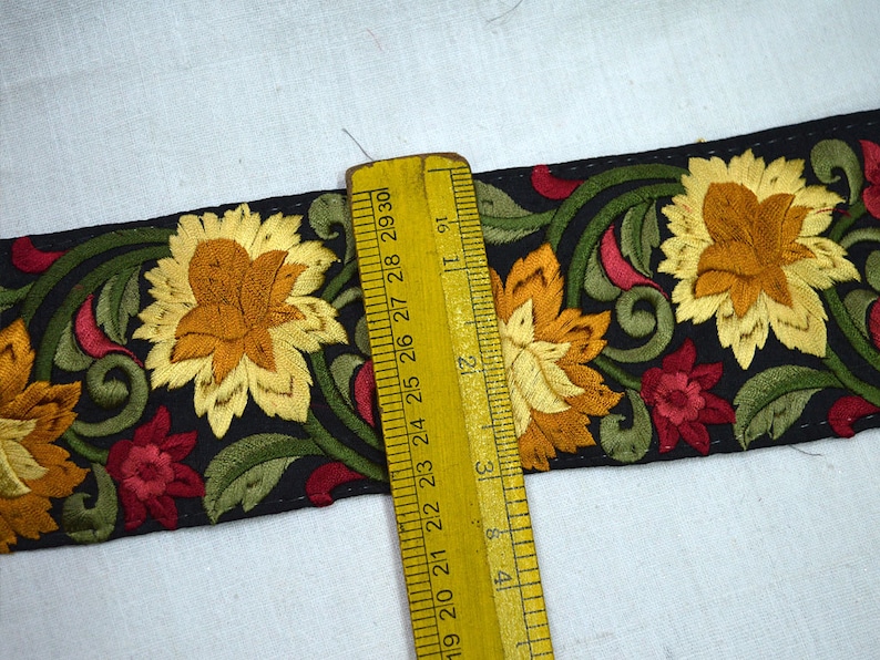 Embellishments Home Decor Embroidered Trim by the yard Drapery Hats Bag Indian Saree Trimmings Decorative Ribbon Crafting Sewing borders