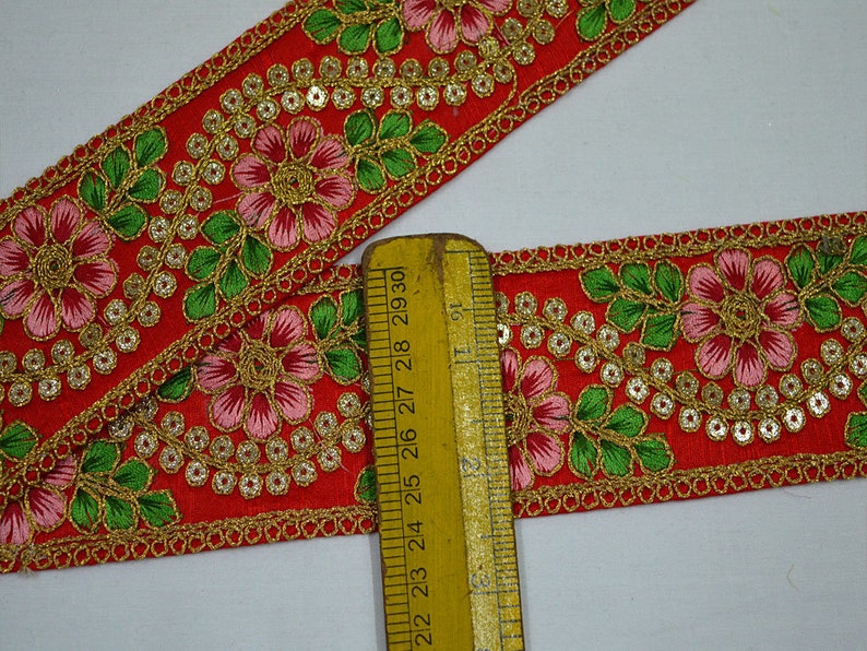 Wholesale Red Indian Laces and Trims Saree Border Fabric Trim By 9 Yard