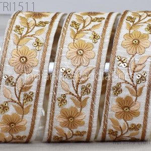 9 Yard Indian Sari Trim Embroidered Saree Ribbon Embellishments Embroidery Cushions Sewing Crafting Trimmings Curtains Headbands Border