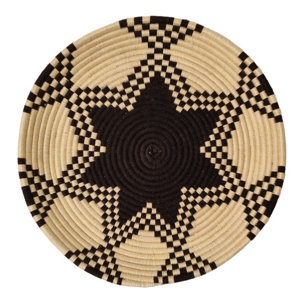 Moroccan berber plate, wall decoration tray , black and white handmade wicker plate. Diameter 17 inches 45 cm