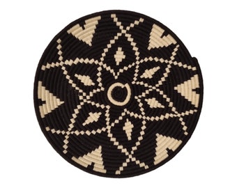 Moroccan berber plate, wall decoration tray , black and white handmade wicker plate. Diameter 17 inches 45 cm