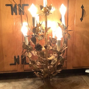 Hollywood Regency Gilded Leaf/Rose Table Lamp image 1
