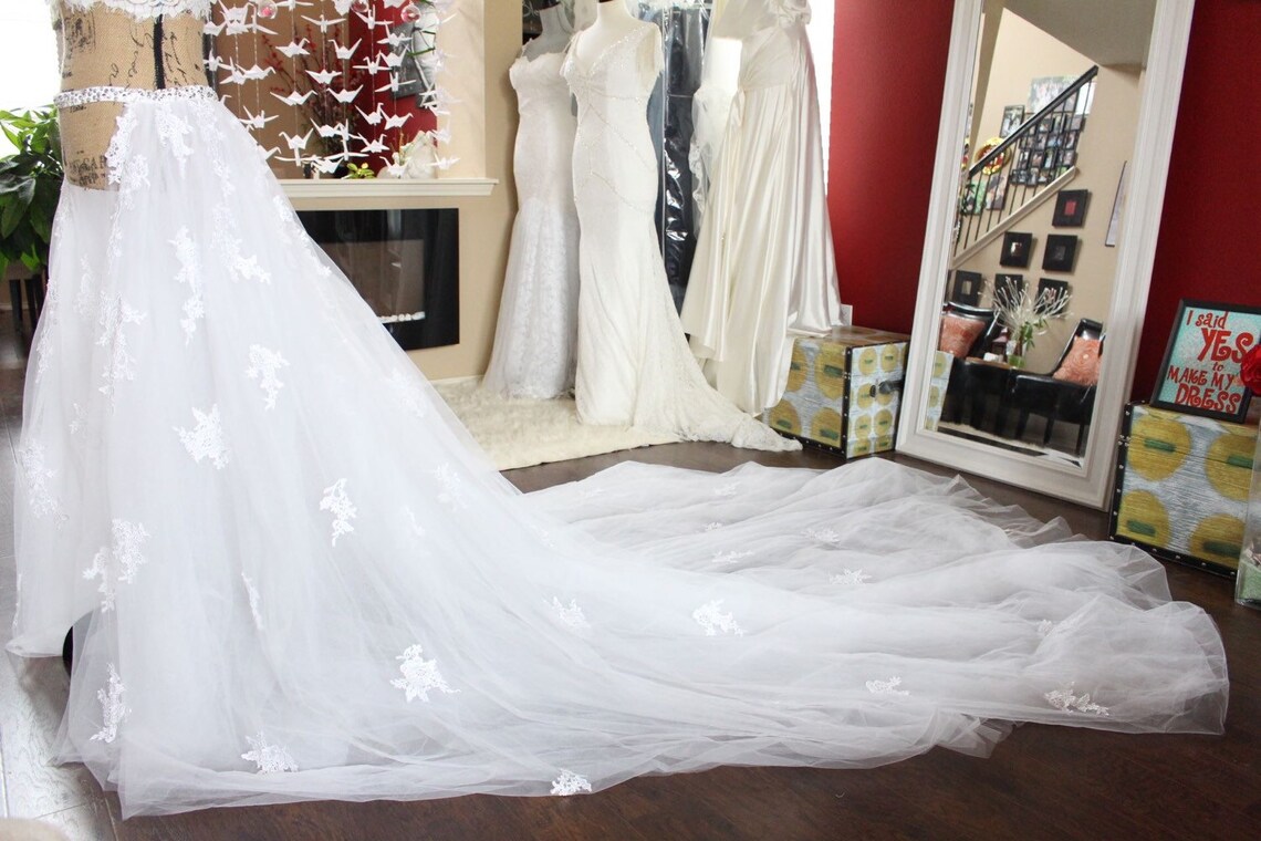 lace detachable train