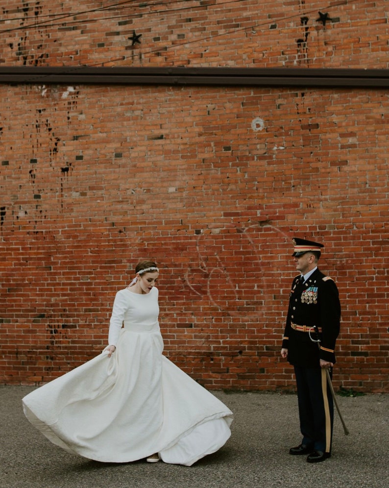 Ivory Embossed Wedding Dress/ Quilt Jacquard Wedding Gown / Etsy