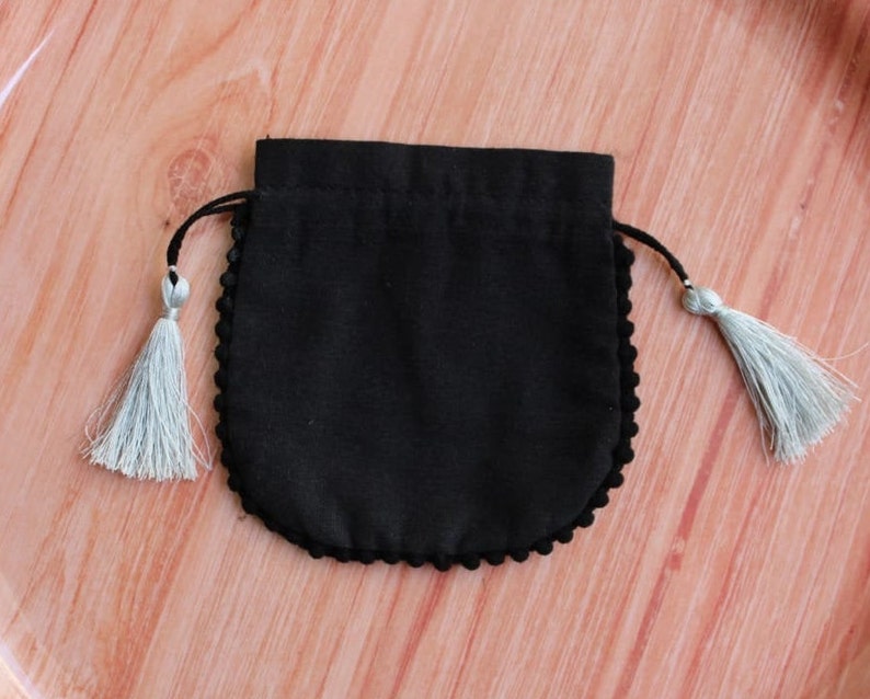 custom logo pouches jewelry pouches coin pouches hand bags gift bags 100 BLACK cotton fabric pouch with tassel
