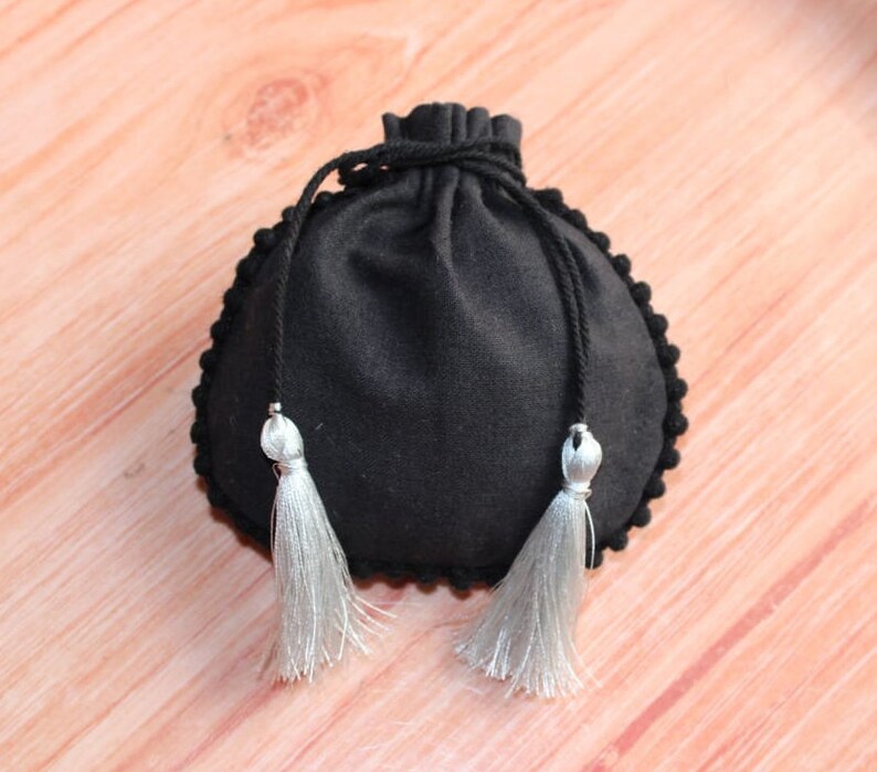 custom logo pouches jewelry pouches coin pouches hand bags gift bags 100 BLACK cotton fabric pouch with tassel
