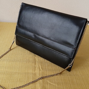 Vintage Black Handbag / Vintage Leather Clutch / Leather Handbag With Chain Handle / Vintage Clutch/ Vintage Accessories / Shoulder Bag