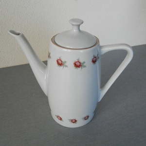 Stary porcelanowy czajniczek, stary ceramiczny dzbanek do herbaty, stary porcelanowy dzbanek, biały dzbanek Cottage, stary ceramiczny dzbanek.