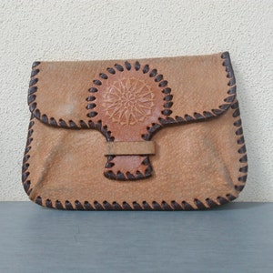 Monedero de cuero antiguo / cartera de cuero genuino / cartera de cuero con herramientas / embrague de cuero antiguo / embrague retro / accesorio de estilo vintage.