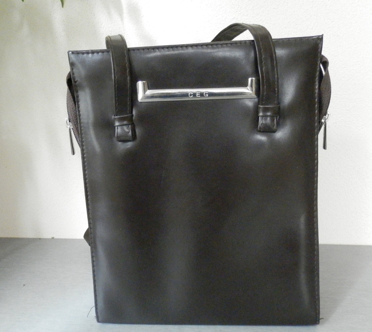 Vintage Dark Brown Leather Bag /  Vintage Chocolate Brown Handbag - 1970s / Handbag Made In Italy