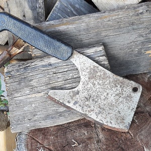 Primitive Meat Chopper / Meat Cleaver / Vintage Kitchen Axe / Rustic Kitchen Decor / Vintage Hatchet / Butcher Knife / For collectors /