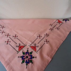 Vintage Hand Embroidered Cloth Napkin / Vintage Table Cloth / Rustic Table Cover / Vintage Table Linens / Hand Embroidered Table Cover