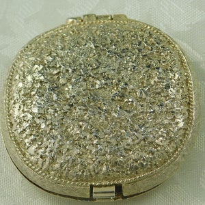 Vintage Collectible Ladies Compact Gold Nugget