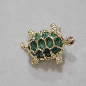 Vintage Collectible Green and Gold Turtle Pin