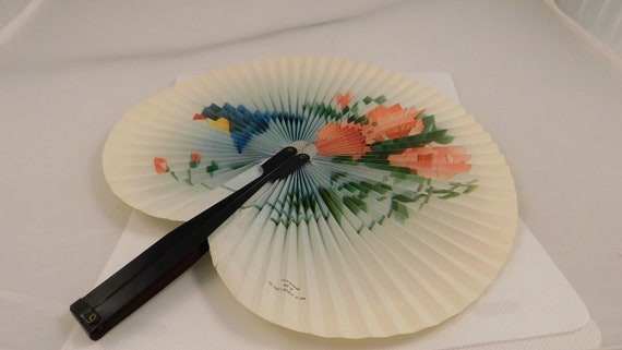 Vintage Collectible set of Three Chinese Paper Fa… - image 2