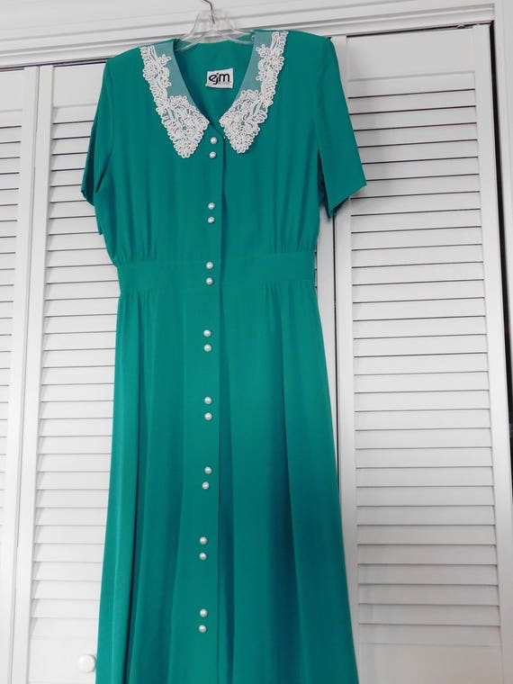 Vintage Collectible Ladies Dress Green