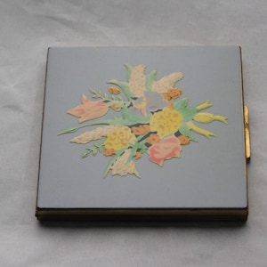 Vintage Collectible Ladies Compact van Elgin American