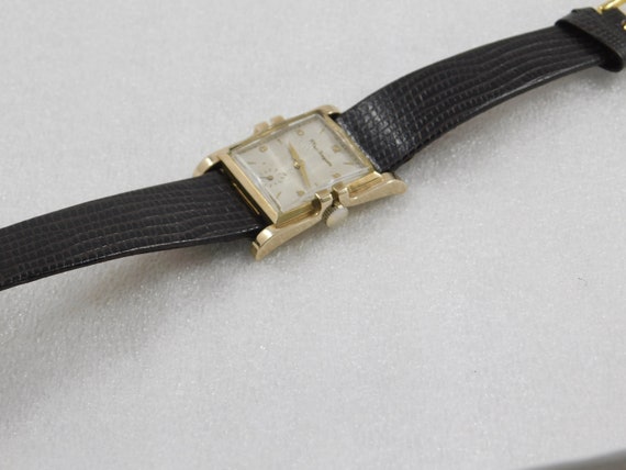 Vintage Collectible Paul Brequette 17 Jewel Watch - Gem