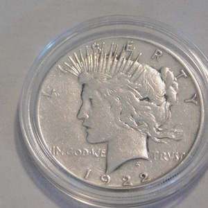 Vintage Collectible 1922 S Silver Dollar