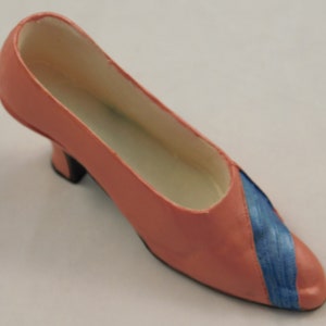 Vintage Collectible Miniature Shoe