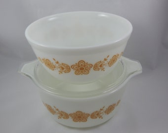 Vintage Collectible Pyrex Bowl and Casserole Bowl With Cover Butterfly Gold