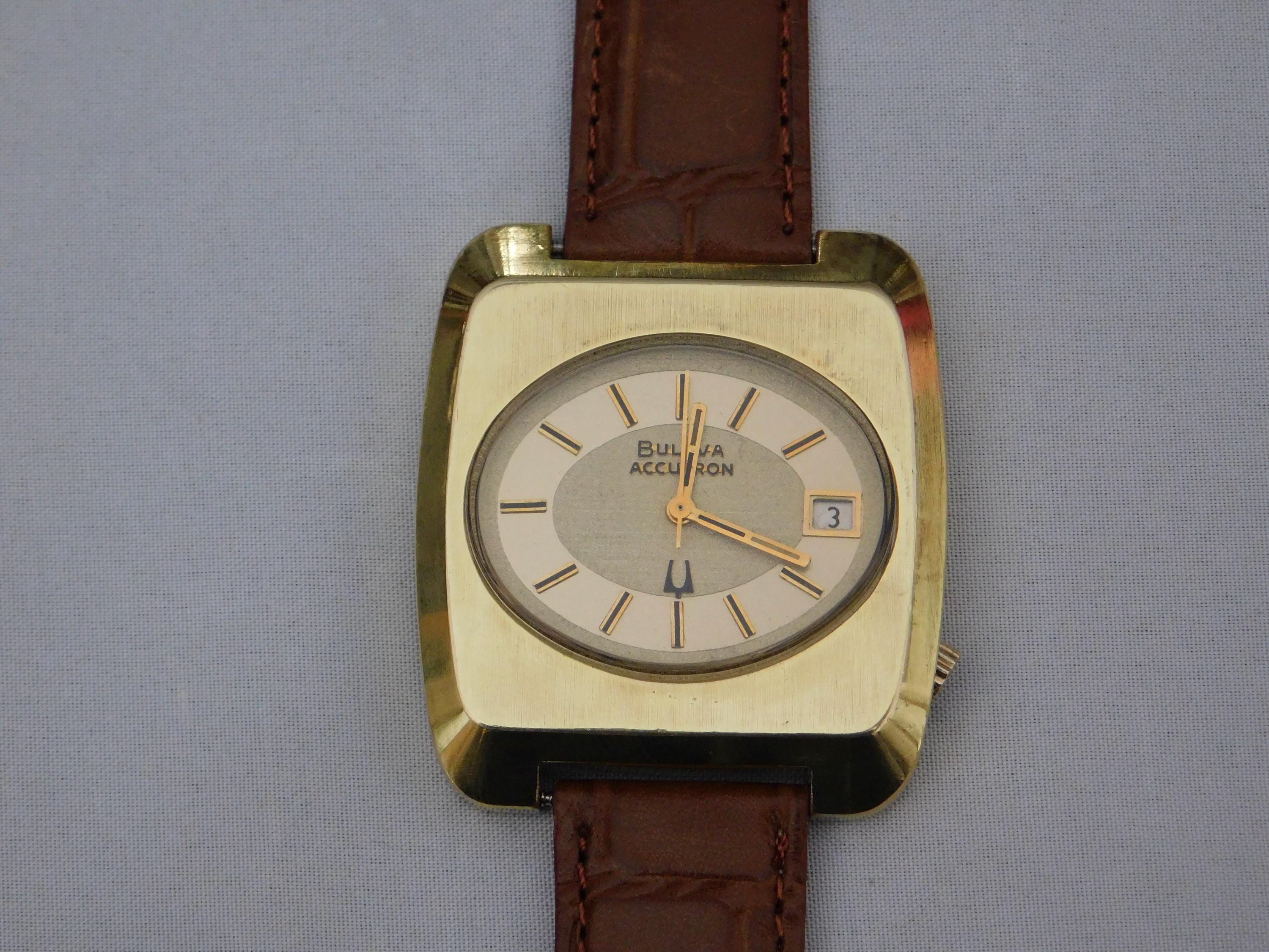 Vintage Bulova Accutron 1973 Chunky 218 10 kt rolled gold.