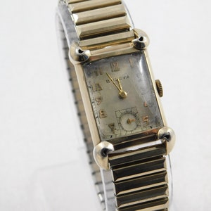 Vintage Collectible Bulova Tank Style 21 Jewel Watch
