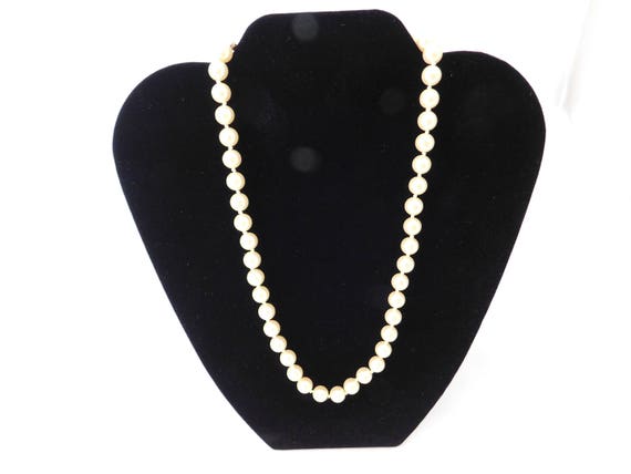 Vintage Avon Faux Pearl Necklace - image 1