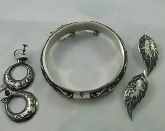 Bracelet and Earrings set Vintage