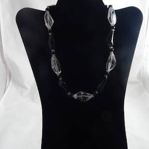 Vintage Beaded Necklace Black and Clear
