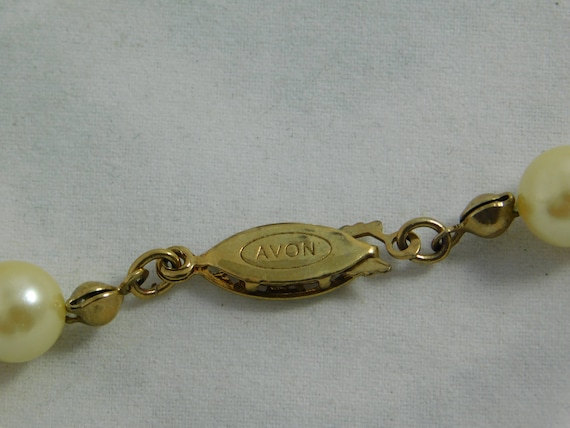 Vintage Avon Faux Pearl Necklace - image 2