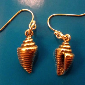 Sterling Silver New Dangle Drop Conch Shell Earrings - 6.62 Grams - Please See Photos