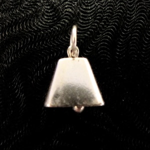 Sterling Silver 3D Movable Cow Bell Charm Pendant - 1.95 Grams - Please See Photos