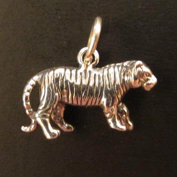 Sterling Silver 3D Engraved Tiger Cat Charm Pendant - 2.89g