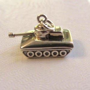 Sterling Silver 3D Detailed Tank Charm Military Jewelry - 3.62 Grams - Please See Photos