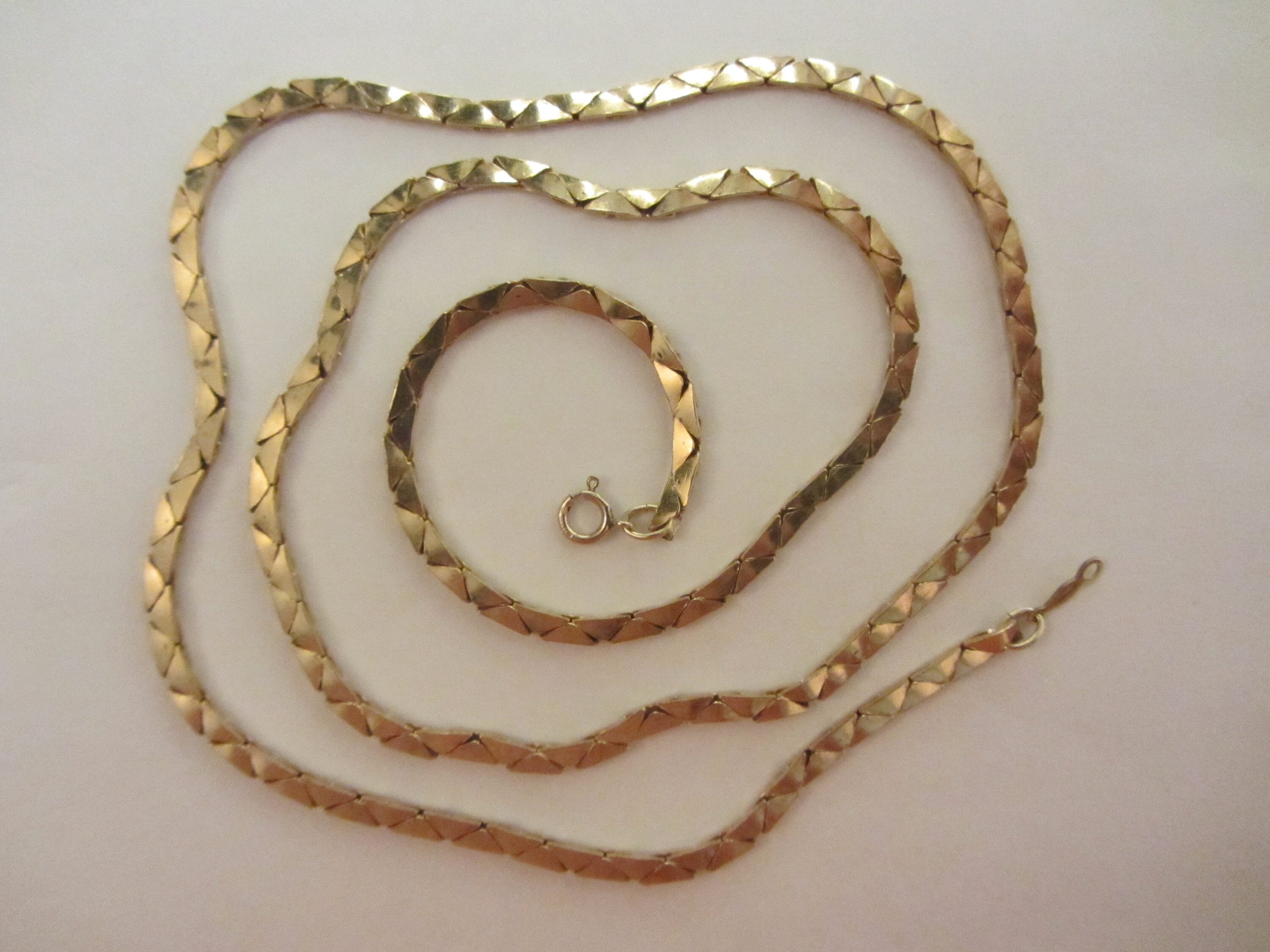 Triangle link chain discount