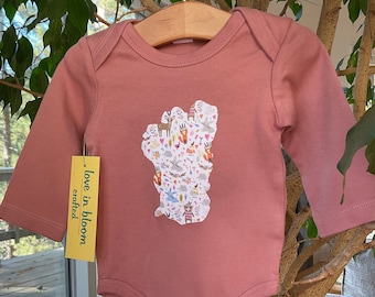 Baby Lake Tahoe bodysuit Rose organic cotton with animals bears deer rabbits, short or long sleeves. Nevada California baby shower gift