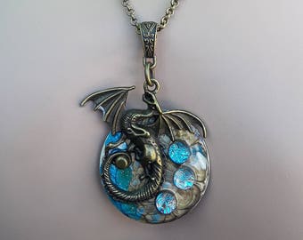 Steampunk Dragon Necklace, Dragon Necklace, Steampunk Jewelry, Dragon Jewelry, Mother of Dragons, Game Of Thrones Jewelry, Dichroic Glass