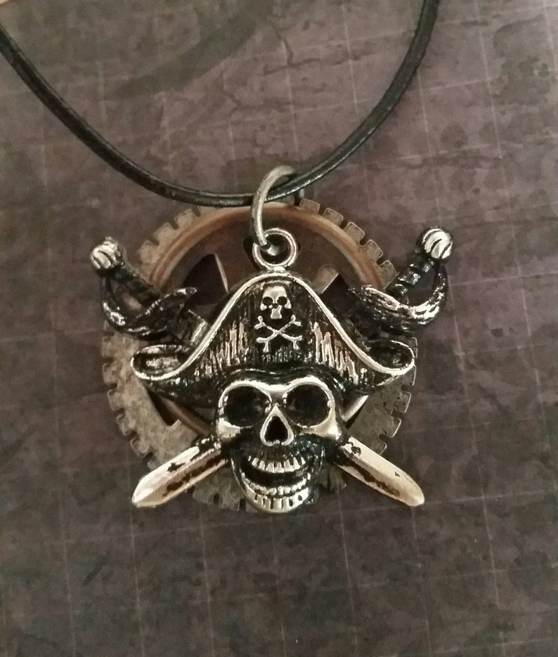 Steampunk Pirate Skull Necklace Pirate Necklace Steampunk Etsy Nederland