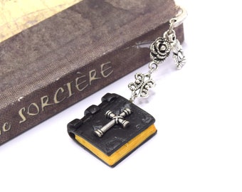 Old Bible bookmark, mini prayer book, bookmark gift, old book bookmark, gift