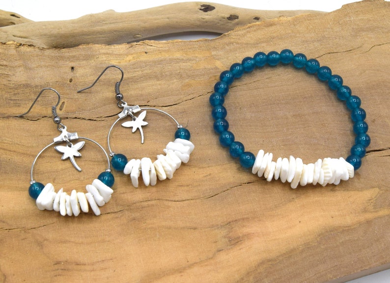 Bracelet et boucles oreilles en perle de jade bleu et chips de coquillage blanc, créoles acier inoxydable avec libellules, cadeau femme image 1