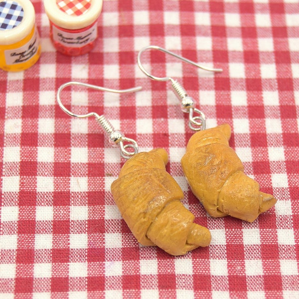 Boucles d'oreilles croissants au beurre, veinoiserie Française, bijoux gourmands en fimo