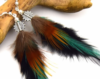 Nokomis Federohrringe – Ethnische Federn – Ethnischer Schmuck – Schwarzer und grüner Federschmuck – Grizzly