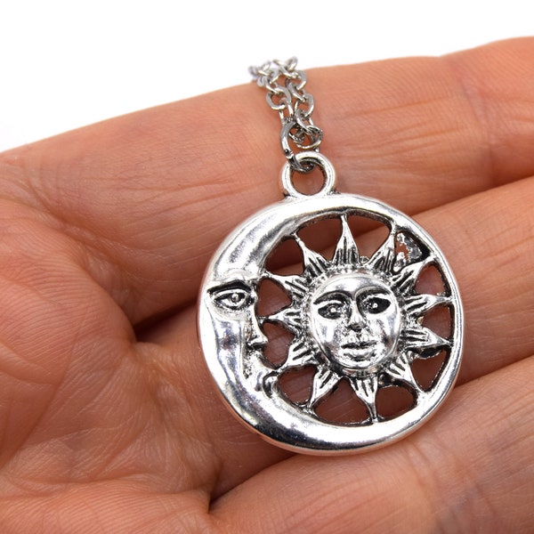 Collier pendentif soleil et lune argenté, collier celtique, pendentif éclipse